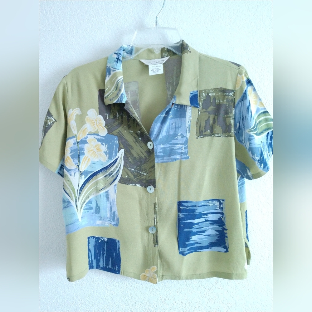 Melrose Studio Petites CROPPED Shirt Short Sleeve Green Blue Size Petite Medium